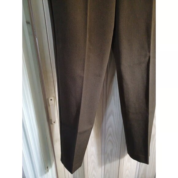 Talbots Sz 4P Brown Pleated Polyester Dress Pants zipper on the side. - Picture 4 of 7